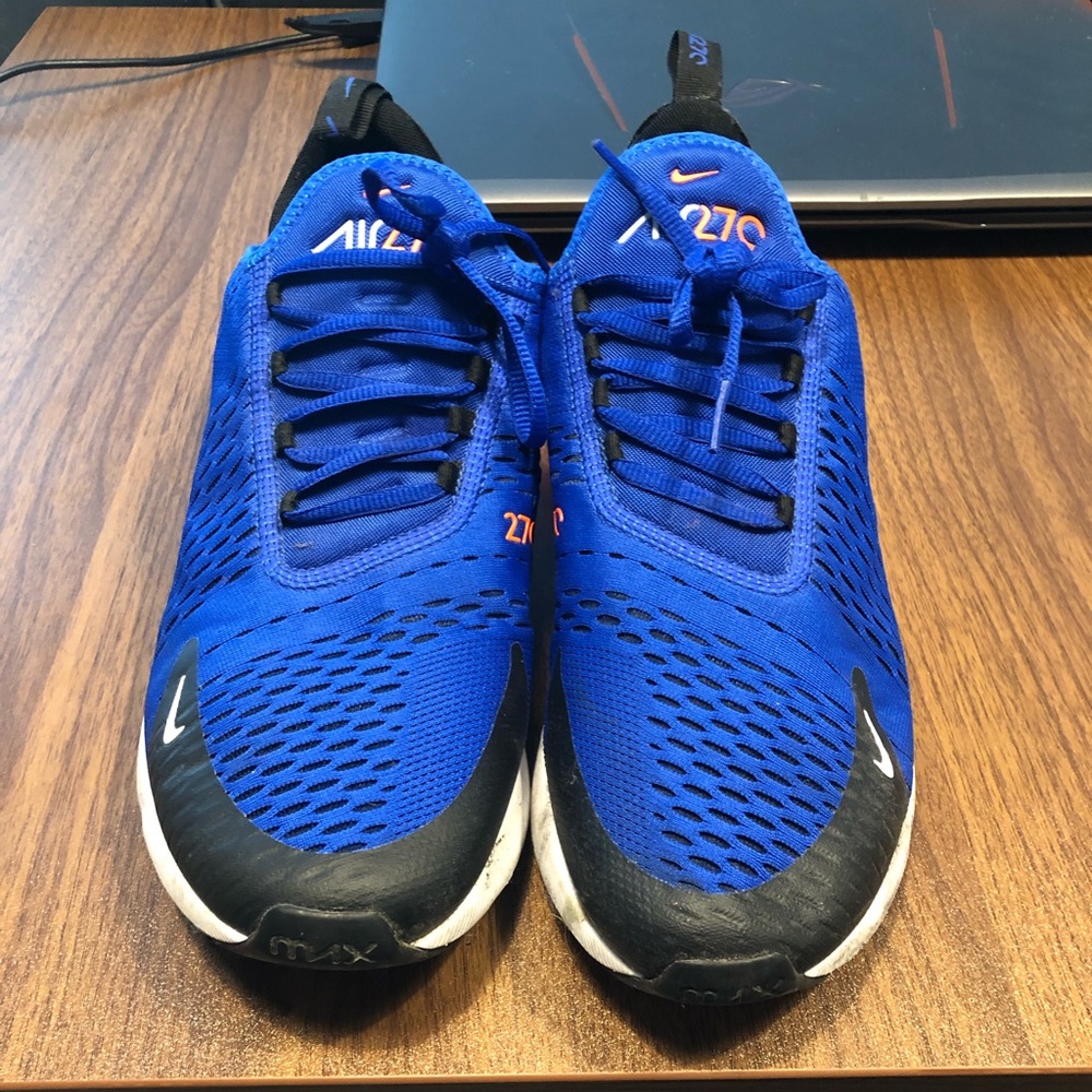 Nike air270